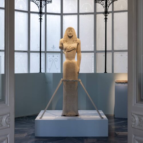 9B. Paris Tavitian © Museum of Cycladic Art