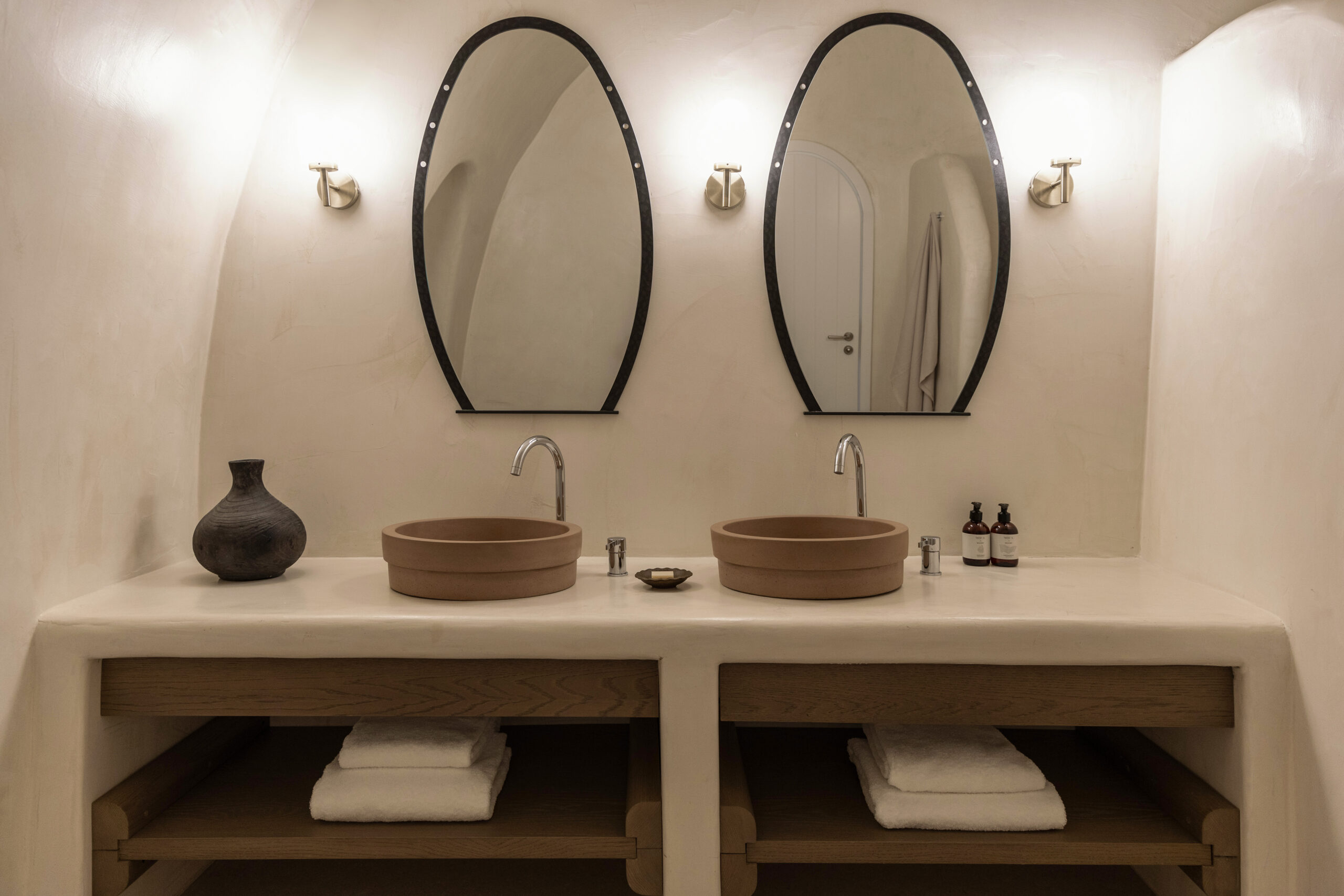 Nara Suite