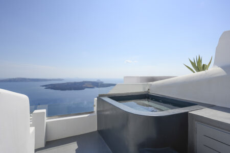 Istoria_Suite Exterior